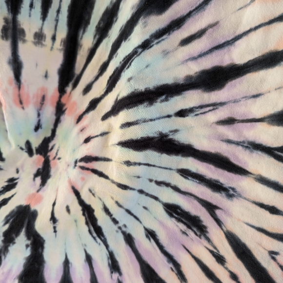 EUC Vintage Havana Tie-dye Relaxed fit V-neck Tee in Size Small - Picture 3 of 6